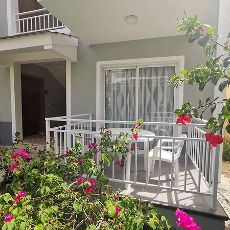 Caribbean Studios Tropicana With Pool - Playa Los Corales 蓬塔卡纳 外观 照片