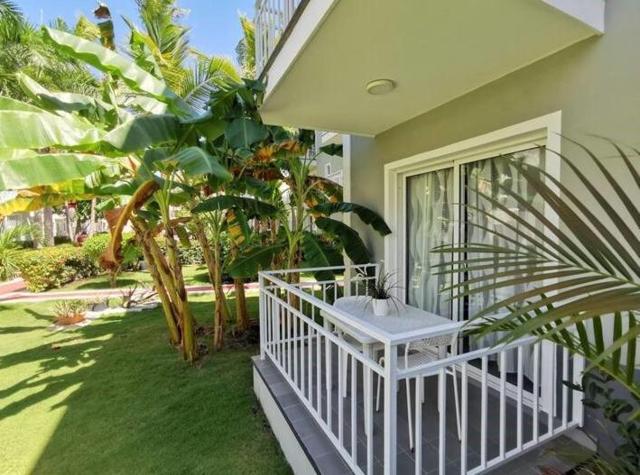 Caribbean Studios Tropicana With Pool - Playa Los Corales 蓬塔卡纳 外观 照片